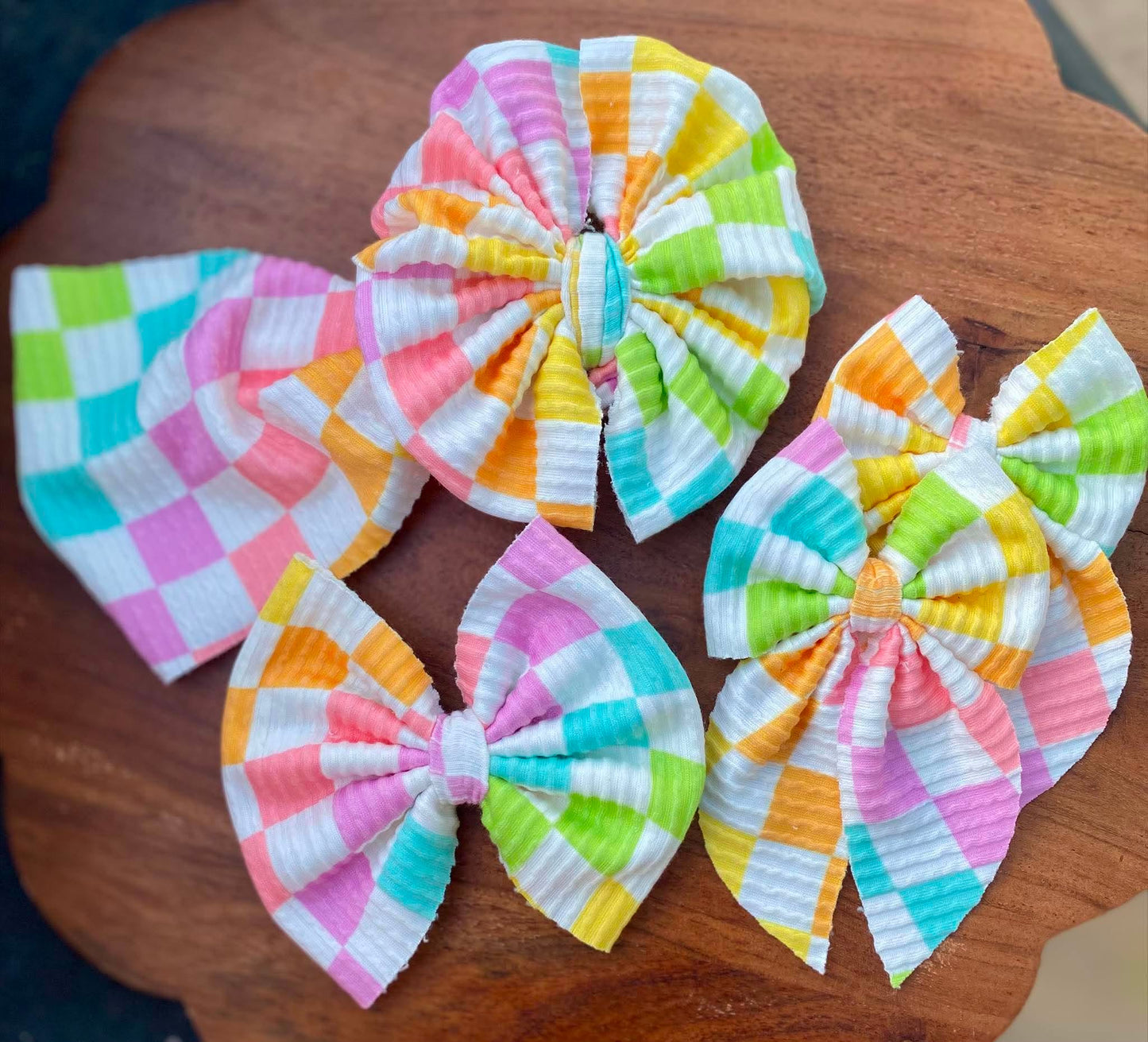 Rainbow Checker Waved