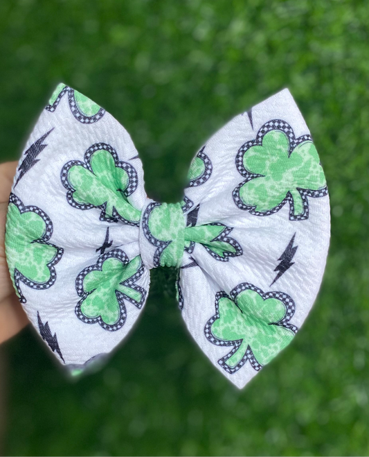 Checkered shamrock